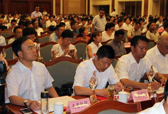 天意機(jī)械榮獲“第五屆濟(jì)寧市市長(zhǎng)質(zhì)量獎(jiǎng)提名獎(jiǎng)