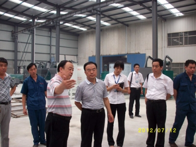 2012.7.12日李國(guó)忠教授到我公司參觀考察、指導(dǎo)工作