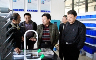 山東大學(xué)機(jī)械工程學(xué)院仇道濱書記、馮顯英教授蒞臨公司