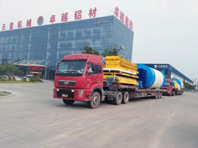 熱烈祝賀內(nèi)蒙古客戶輕質(zhì)墻板生產(chǎn)線成功啟運(yùn)！